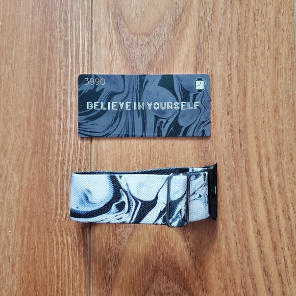 Limited Edition ZOX Apple Watch Strap Size S (40mm) - Picture 1 of 6